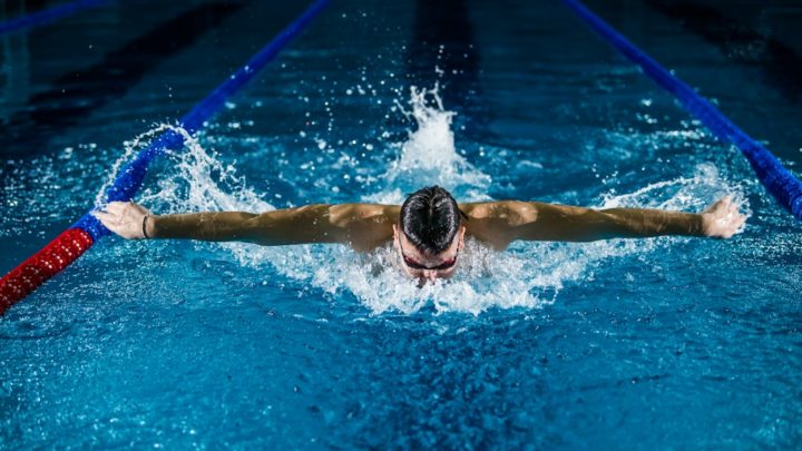Suplementy diety w sporcie – dlaczego warto włączyć je do codziennego planu treningowego?